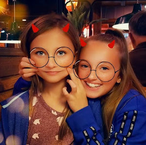 Meet your Posher, Olivia